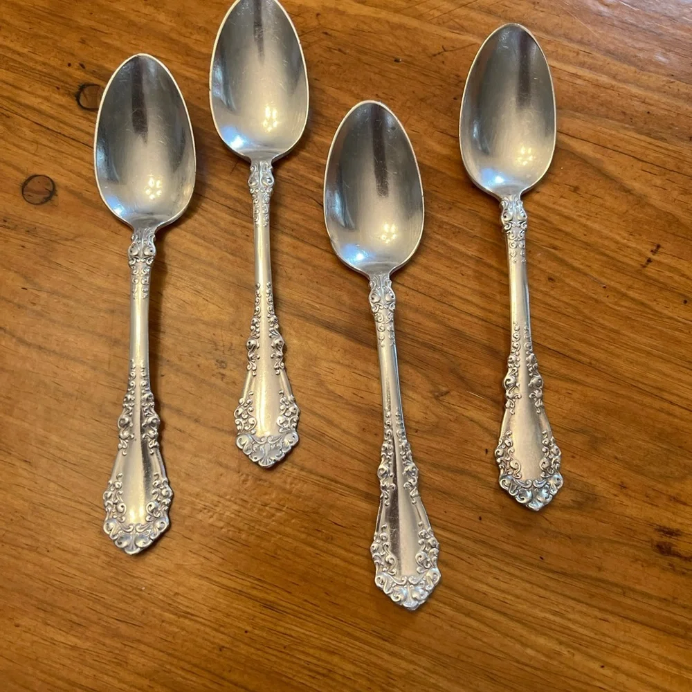 Set of 4 1847 Rogers Bros Silver Plate Teaspoons